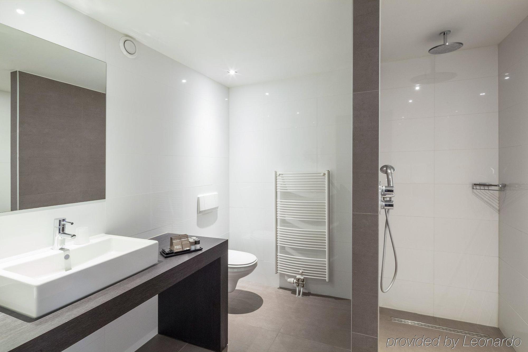 Van Der Valk Hotel Goes Bagian luar foto