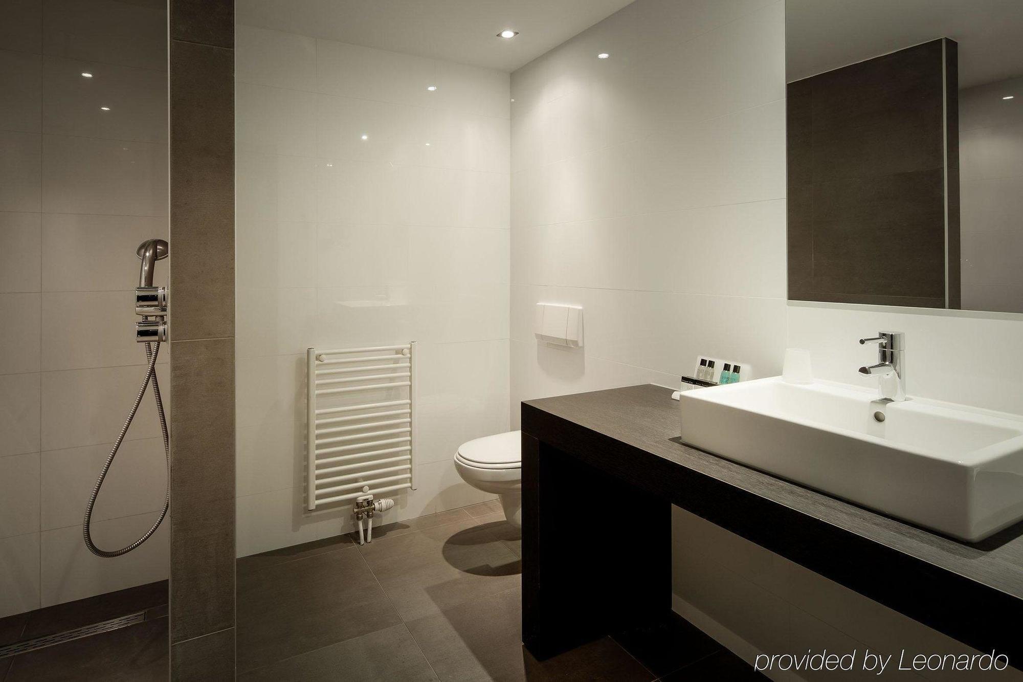 Van Der Valk Hotel Goes Bagian luar foto