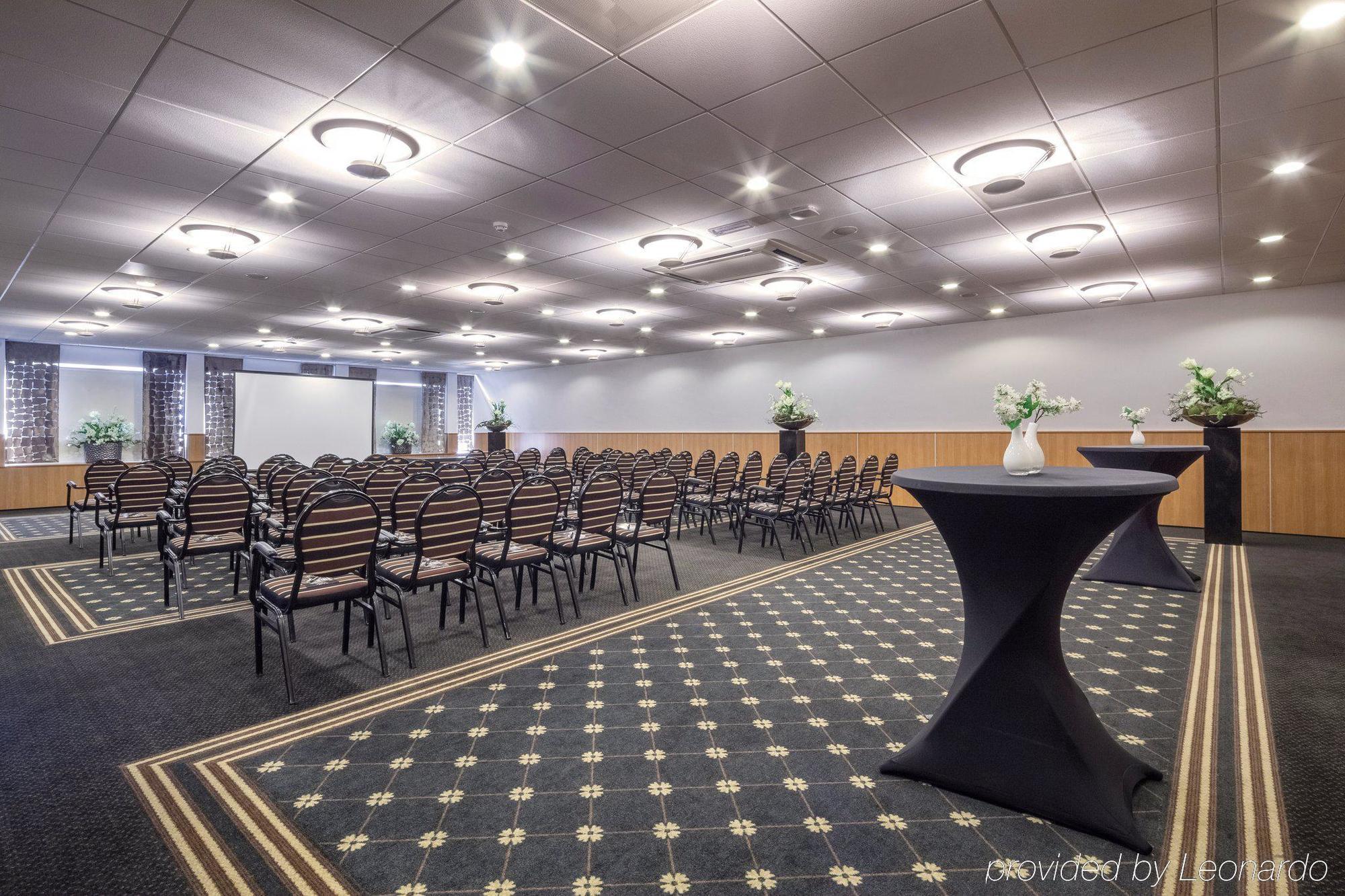 Van Der Valk Hotel Goes Bagian luar foto