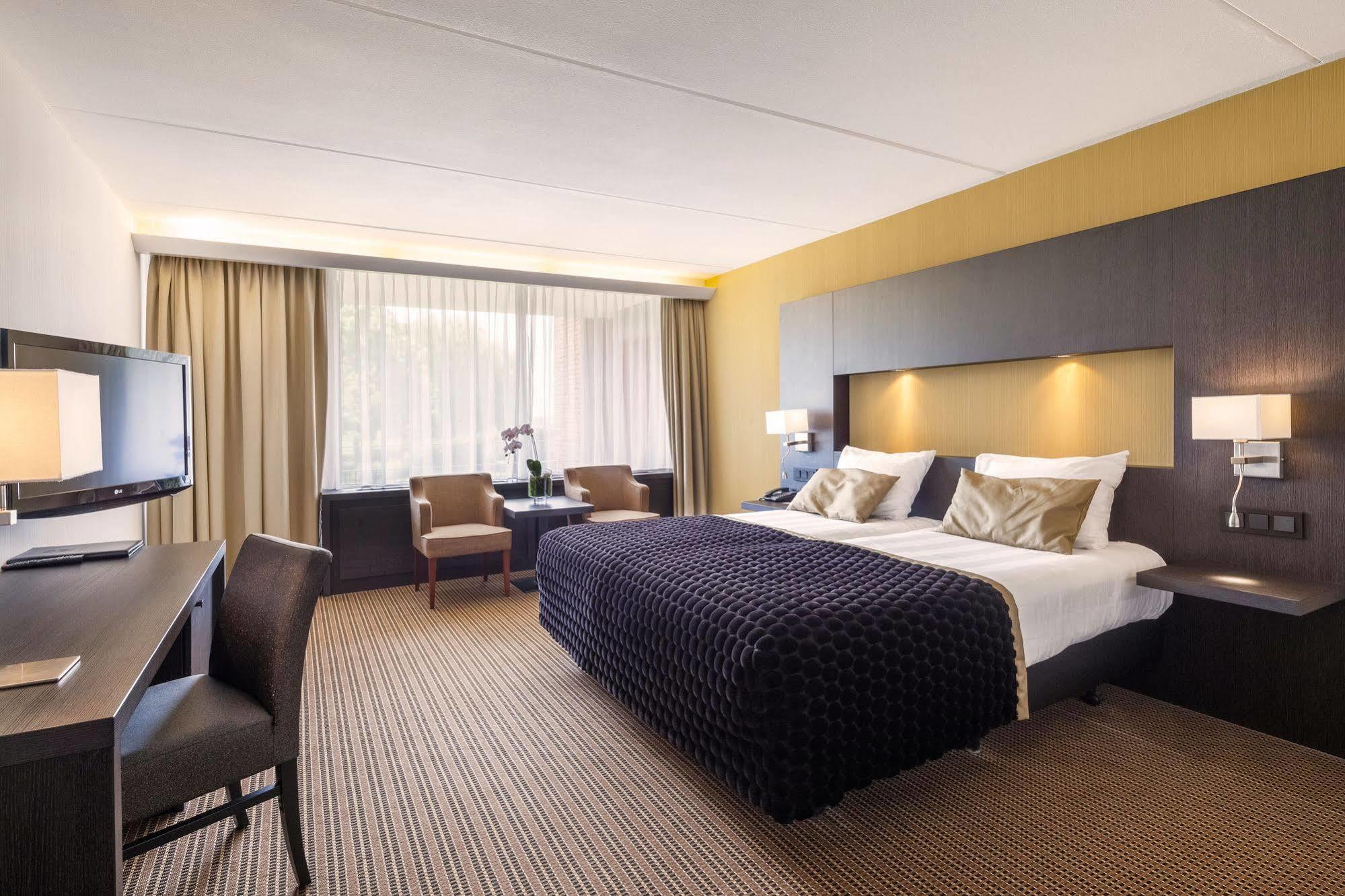 Van Der Valk Hotel Goes Bagian luar foto