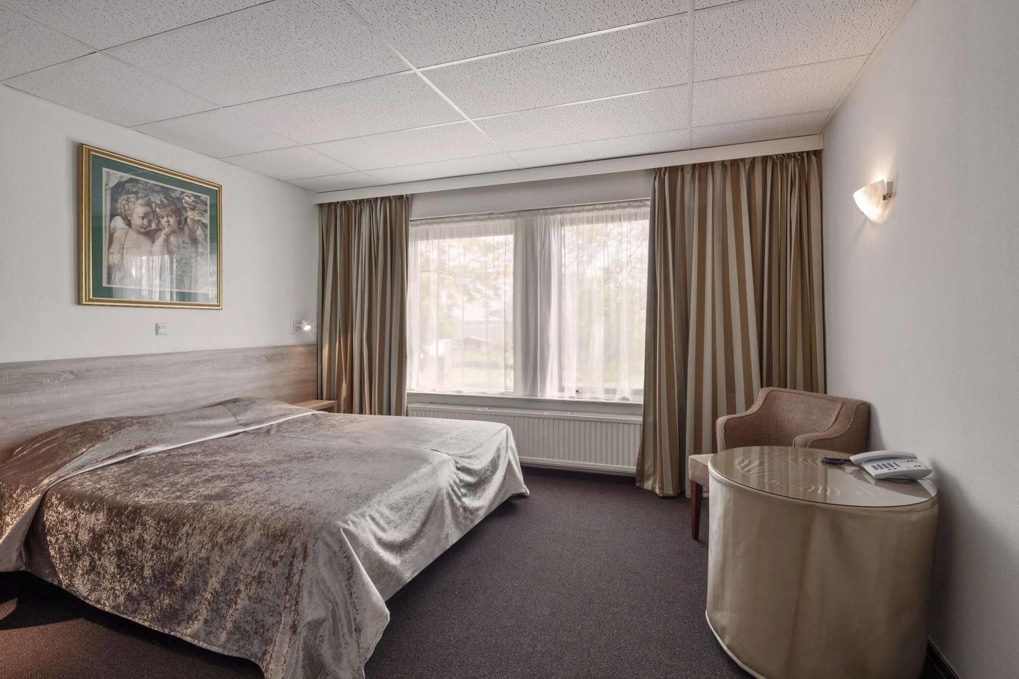 Van Der Valk Hotel Goes Bagian luar foto