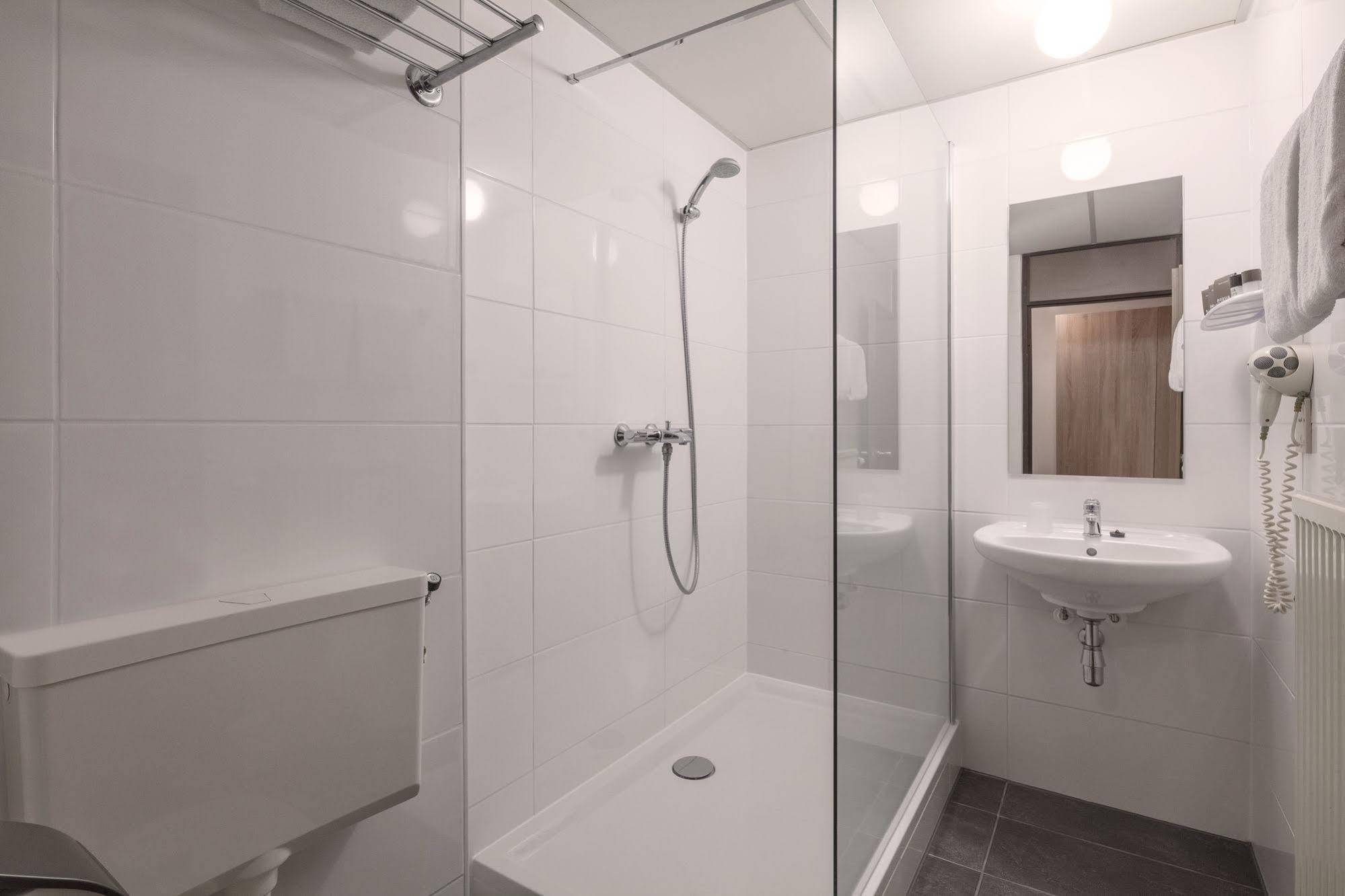 Van Der Valk Hotel Goes Bagian luar foto